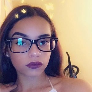 Meet your Posher, Noemi